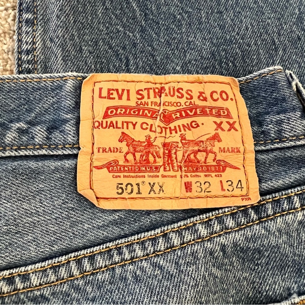 Levi Levi’s Men 32x34 Blue Denim Jeans 501 XX  VTG Vintage Cotton  Button Pants, - Picture 4 of 16